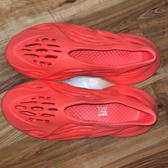 EVA Foam Runner RNNR Red Orange New size 14 Mens No Box Hype Clog Unbranded - Picture 3 of 15